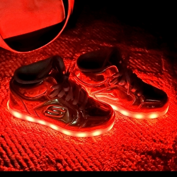 Skechers Kids- Multicolor Light Up Shoes - Picture 5 of 8